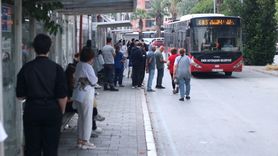 İzmir'de İşçi Grevi Nedeniyle Toplu Taşımada Yoğunluk Yaşanıyor