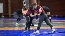 Kadın Güreş Milli Takımı Moğolistan'a Hazırlanıyor