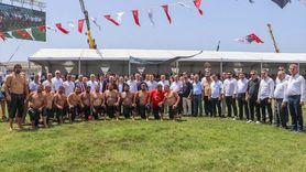 Kaş Belediyesi 4. Yağlı Güreşleri'nde İsmail Balaban Şampiyon Oldu