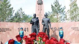 Kazakistan 9 Mayıs Zafer Günü'nü Kutladı