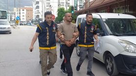 Manisa'da Park Halindeki Araçlara Zarar Veren Şüpheli Yakalandı