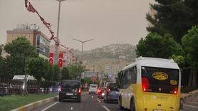 Mardin'de Şiddetli Fırtına ve Sağanak Yağış Etkili Oldu