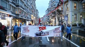 Samsun'da Anma Etkinlikleri: Bayrak Yürüyüşü ve Fener Alayı