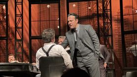 Trabzon'da '12 Öfkeli' Tiyatro Oyunu Sahnelendi