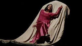 Trabzon'da 25. Uluslararası Karadeniz Tiyatro Festivali'nde İki Etkileyici Oyun