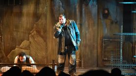 Trabzon'da Ebedi Barış Tiyatrosu Sahnelendi