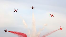 Türk Yıldızları'nın Uluslararası Tatbikat Gösterisi