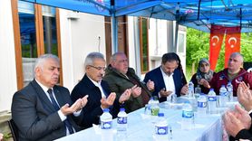 Ulaştırma ve Altyapı Bakanı Uraloğlu, Şehit Berat Mecit Day'ın Ailesini Ziyaret Etti