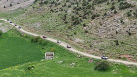Van Gölü'nde Off-Road Tutkunları Eşsiz Koyları Keşfetti