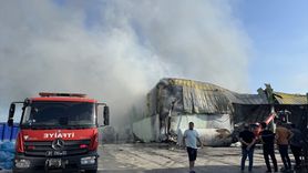 Adana'daki Geri Dönüşüm Tesisinde Yangın Kontrol Altında