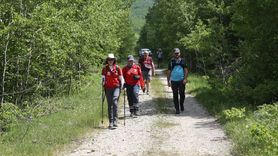 Atatürk ve İstiklal Yolu Yürüyüşü'nün Bir Aşaması Gerçekleşti