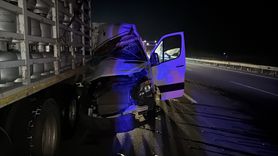 Bolu'da Tüp Yüklü Kamyona Çarpan Minibüs Kazasında 16 Kişi Yaralandı