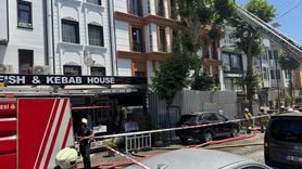 Fatih'teki Otelin Çatısında Yangın