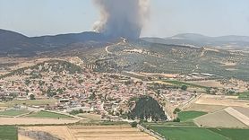 İzmir'in Aliağa İlçesinde Orman Yangınına Müdahale Devam Ediyor