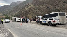 Hakkari'de Midibüs Kazası: 12 Asker Yaralandı