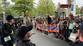 Hollanda'da NATO Zirvesini Protesto Eden Aktivistlere Polis Müdahalesi