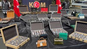 İstanbul'da Kaçak Çanta ve Saat Operasyonu: 3 Gözaltı