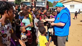 Madagaskar'da Yardımlar Hayırseverlerle Ulaştı