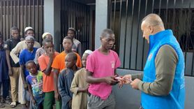 Mozambik'te TDV Gönüllülerinden Çocuklara Bayram Harçlığı