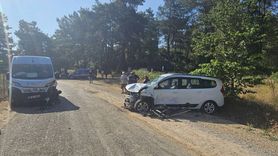 Muğla'da Minibüs ve Otomobil Çarpıştı: 9 Yaralı