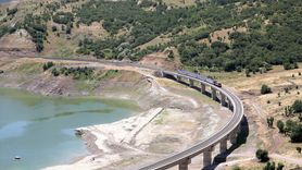 Muş Vali Çakır, Doğaseverlerle Yürüyüş Yaparak Hareketli Yaşamı Teşvik Ediyor