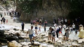 Saklıkent Kanyonu'nda Kurban Bayramı Yoğunluğu