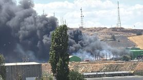 Tekirdağ'da Geri Dönüşüm Tesisinde Yangın İfaiye Tarafından Söndürüldü