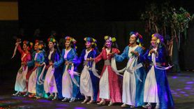 Uşak'ta Öğretmenlerden Muhteşem Halk Oyunları Gösterisi