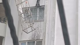 Adana'da Halatı Kopan İşçi İtfaiye Ekipleri Tarafından Kurtarıldı