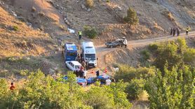 Adana'da Uçuruma Yuvarlanan Otomobilde 1 Ölü, 7 Yaralı