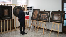 Ankara'da Teslimiyet ve Bağımsızlık Teması: 'Toprak ve Bayrak' Sergisi Açıldı