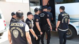 Antalya'da Hapis Cezası Bulunan 30 Kişi Yakalandı