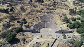 Assos Antik Kenti'nde 2 Bin 200 Yıllık Tiyatro Restorasyonu Yakın