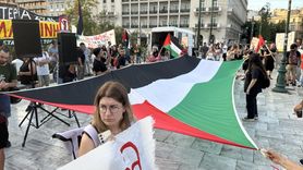Atina'da Filistin'e Destek Gösterisi