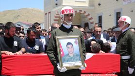 Bitlis'te Şehit Piyade Sözleşmeli Er Celalettin Uyanık için Tören Düzenlendi