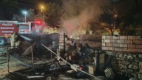 Burdur'da Ağılda Yangın: 3 Koyun ve 7 Kuzu Telef Oldu