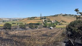 Büyükçekmece'de Yangın Kontrol Altına Alındı