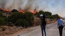 Çeşme'deki Orman Yangınına Müdahale Devam Ediyor