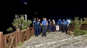 Düden Şelalesi'nden Denize Düşen Kişi İçin Arama Çalışmaları Devam Ediyor