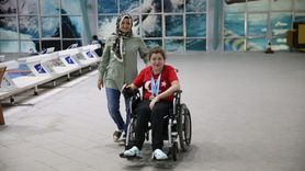 Engelli Yüzücülerden Birlikte Başarıya Kulaç