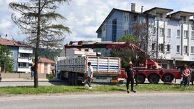 Freni Boşalan Tır, Ordu'da Duvara Çarptı