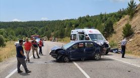 Gümüşhane'deki Trafik Kazasında 4 Yaralı