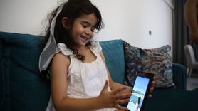 Hatay'da Helikopter Pilotundan Minik Kıza Sıcak Selam