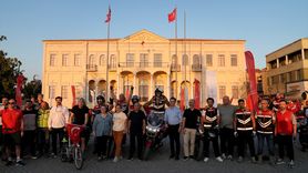 İzmir'de 15 Temmuz İçin Motosiklet ve Bisiklet Turu Düzenlendi