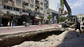 İzmir'de Doğal Gaz Borusunda Patlama, Cadde Trafiğe Kapatıldı