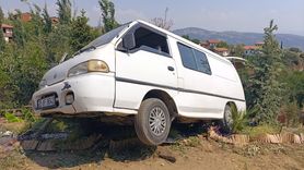 İzmir'de Panelvanın Altında Kalan İşçi Hayatını Kaybetti