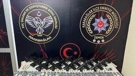 İzmir'de Silah Kaçakçılığı Operasyonu: Baba ve İki Oğlu Gözaltında
