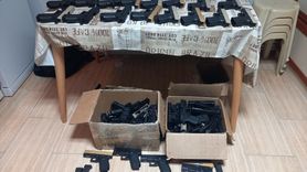 İzmir'de Silah Kaçakçılığı Operasyonunda 9 Tutuklama