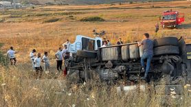 Kuzey Marmara Otoyolu'nda Tır Devrildi, İki Kişi Hayatını Kaybetti