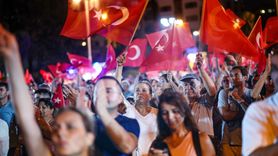 Özgür Özel Antalya Mitinginde Yolsuzluk İddialarını Teşkilatına Duyurdu